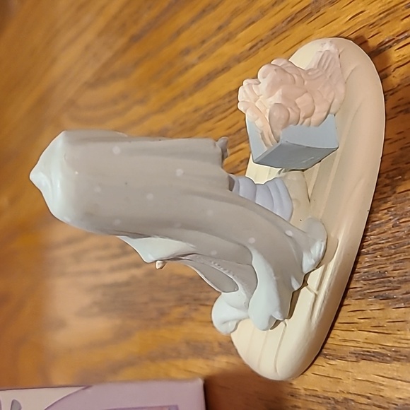 Precious Moments June Figurine - Picture 4 of 8